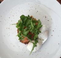 Holmes  Co - Hotel Gold Coast