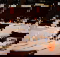 Must Winebar - Hotel Gold Coast