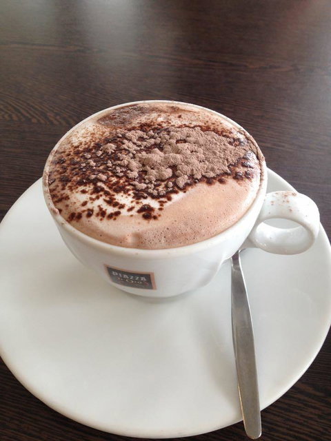 Cafe Bravo - Hotel Gold Coast 11