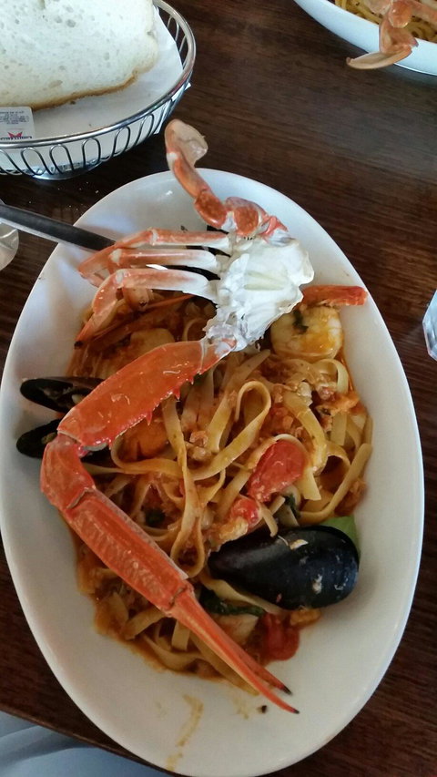 Cafe Brunelli - Hotel Gold Coast 1