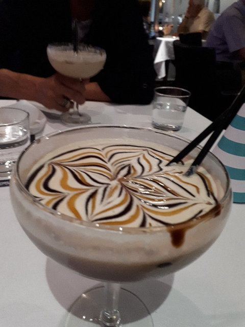 Crusoe's Restaurant - Hotel Gold Coast 1