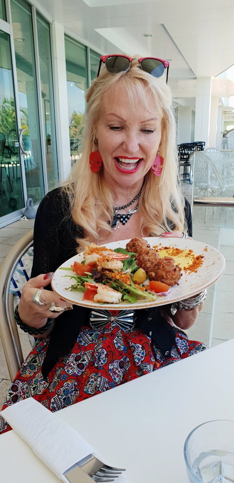 Salted Cafe Bar Beans - Hotel Gold Coast 4