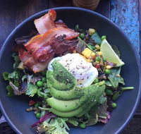 The Shop and Wine Bar - Hotel Gold Coast