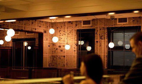 Apple Daily Bar & Eating House - Hotel Gold Coast 10