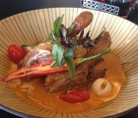 Apple Daily Bar & Eating House - Hotel Gold Coast 14