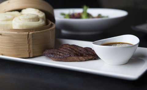 Apple Daily Bar & Eating House - Hotel Gold Coast 16