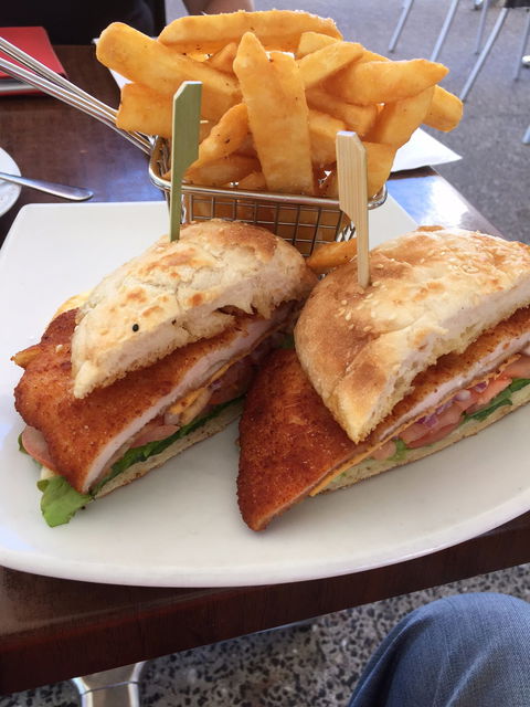 Freddy Fuddpukka's Cafe - Hotel Gold Coast 1