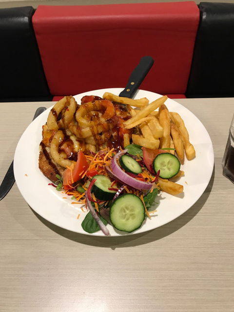 Sovereign Tavern - Hotel Gold Coast 3