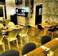 The Swae  Ivy - Bar  Restaurant - Hotel Gold Coast