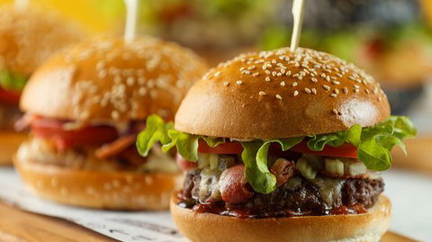 L'Burger - Hotel Gold Coast 0