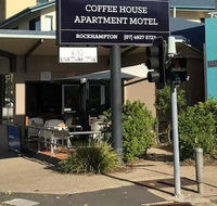 The Coffee House Apartments  Bistro - Hotel Gold Coast