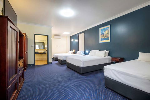 Atherton Hotel - Hotel Gold Coast 7