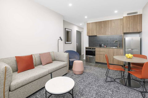 Punthill Essendon North - Hotel Gold Coast 11