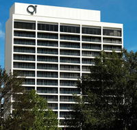 QT Canberra - Hotel Gold Coast