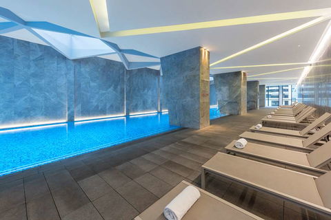Imagine Lighthouse - Hotel Gold Coast 9