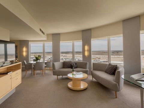 PARKROYAL Melbourne Airport - Hotel Gold Coast 13