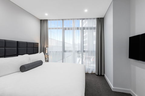 Meriton Suites Church Street, Parramatta - Hotel Gold Coast 13