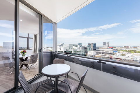 Meriton Suites Church Street, Parramatta - Hotel Gold Coast 14