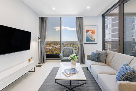 Meriton Suites George St - Hotel Gold Coast 6