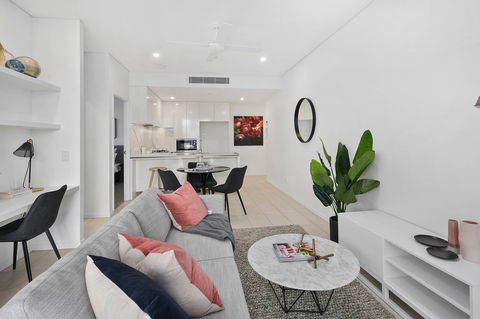 Arise On Hope Street - Hotel Gold Coast 6