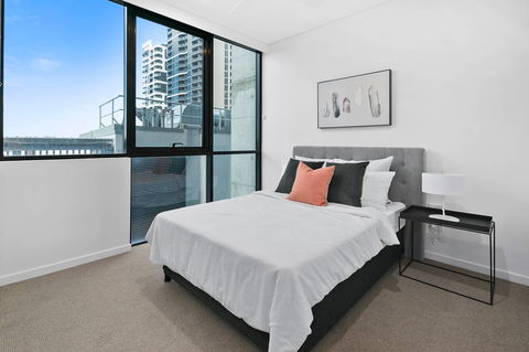Arise On Hope Street - Hotel Gold Coast 10