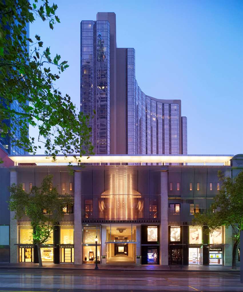 Carlton North VIC Hotel Gold Coast