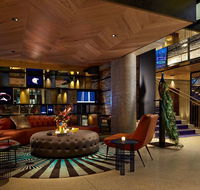 QT Melbourne - Hotel Gold Coast