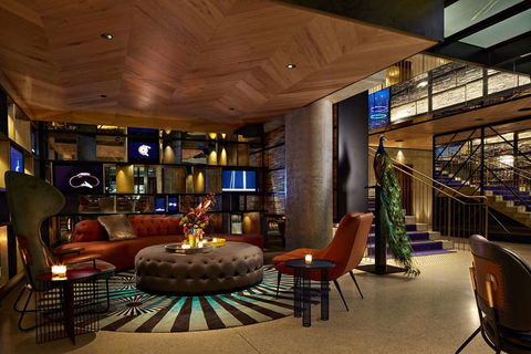 QT Melbourne - Hotel Gold Coast 0