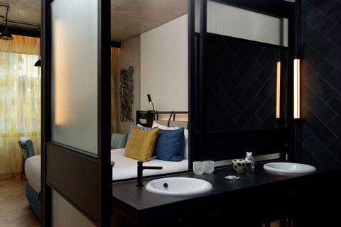 QT Melbourne - Hotel Gold Coast 5