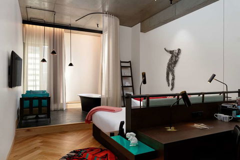 QT Melbourne - Hotel Gold Coast 7