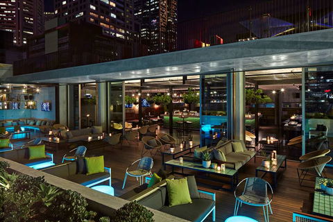 QT Melbourne - Hotel Gold Coast 12