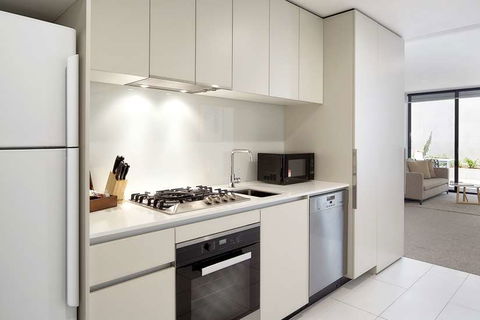 381 Cremorne - Hotel Gold Coast 13