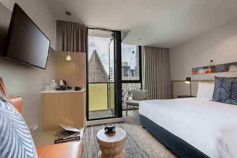Brady Hotel Central Melbourne - Hotel Gold Coast 2