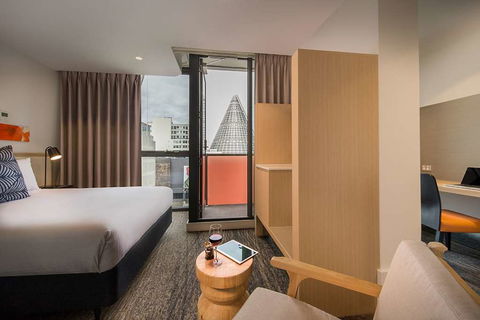 Brady Hotel Central Melbourne - Hotel Gold Coast 3