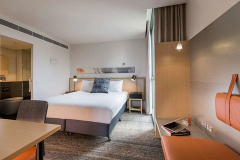 Brady Hotel Central Melbourne - Hotel Gold Coast 9