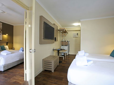 Mantra Club Croc - Hotel Gold Coast 5
