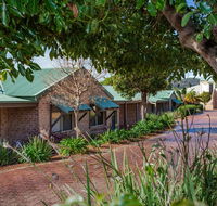 Quality Suites Banksia Gardens - Hotel Gold Coast