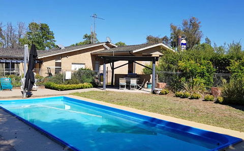 Amber Court Motor Inn - Hotel Gold Coast 2