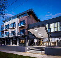 Quality Hotel Lakeside - Hotel Gold Coast