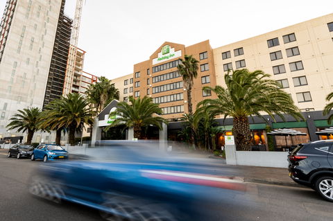Holiday Inn Parramatta - Hotel Gold Coast 1