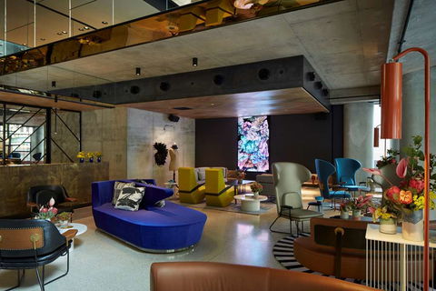 QT Melbourne - Hotel Gold Coast 1