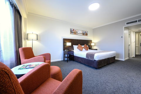 Hotel Grand Chancellor Adelaide - Hotel Gold Coast 1