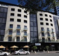 Mantra Hindmarsh Square - Hotel Gold Coast