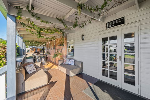 Ambassador On Ruthven Motel - Hotel Gold Coast 1