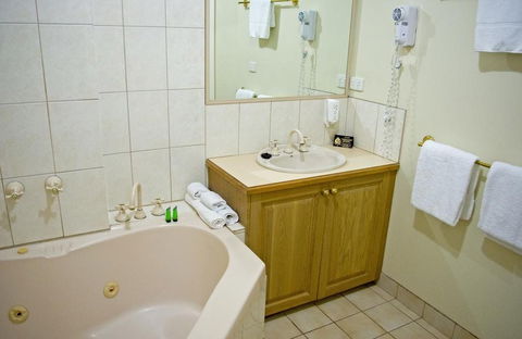 Admiralty Inn - Hotel Gold Coast 2