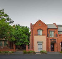 Majestic Old Lion Apartments - Hotel Gold Coast