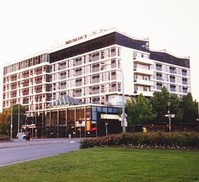 Kensington SA Hotel Gold Coast