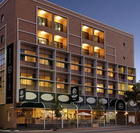 Adelaide Riviera Hotel - Hotel Gold Coast