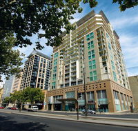 Oaks Embassy - Hotel Gold Coast