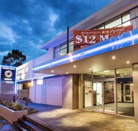 Nightcap at Carlyle Hotel - Hotel Gold Coast